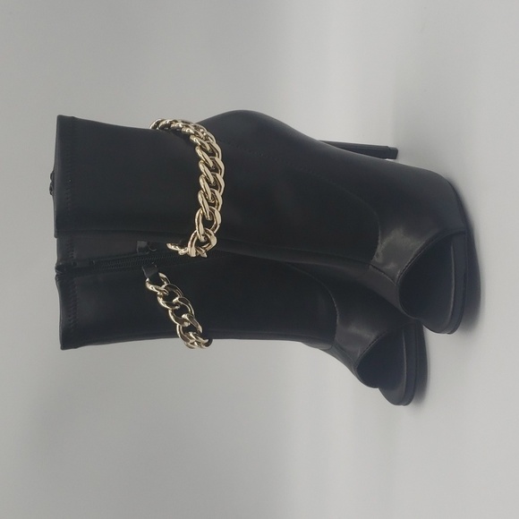 336- Steve Madden Peep Toe Open Ankle Boots Vegan Leather Black Size 6.5 NWT - Picture 3 of 11